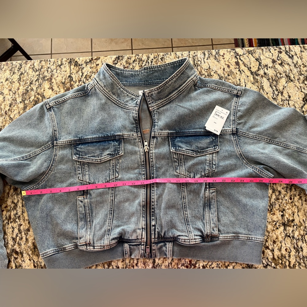 Good American Cropped Ribbed Trims Relaxed Fit Denim Jacket 2XL - Picture 12 of 14